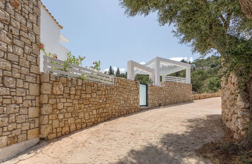 Skinaria Villa | Dion Villa Zakynthos Greece One Bedroom Villa With Private Pool No01