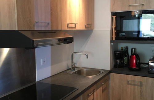 Puy-Saint-Vincent Apartment | Direct access to the slopes, 6-bed apartment with balcony south of resort 1600