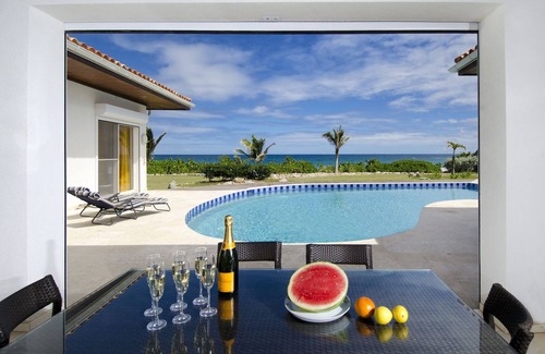 Upper Prince's Quarter Villa | Direct Beachfront 6 BDR/en-suite/maid included. Excellent service. Rare gem (H)