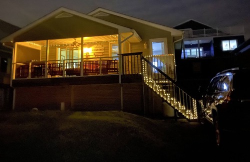 Broadkill Beach Cottage | Direct beach access 2nd house to beach