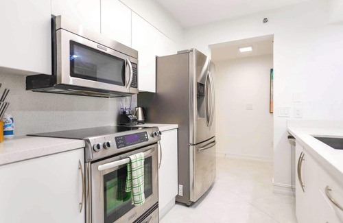 Brickell Apartment | Direct Ocean View Condo | Free Parking