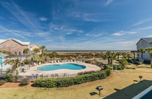 Oceanmarsh Subdivision House | Direct Ocean View! M Building Pool and Ocean Views