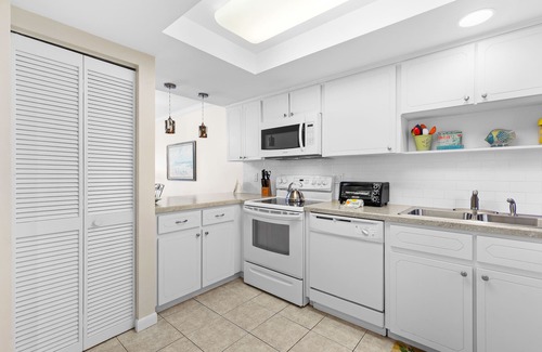 New Smyrna Beach Condo | Direct Oceanfront Unit with Fantastic North and South Beach Views