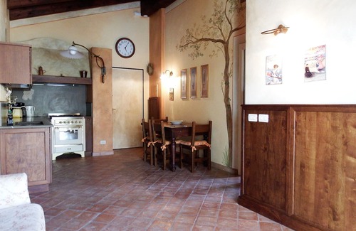 San Benedetto di Lugana Apartment | Direct pool view apartment in lake proximity