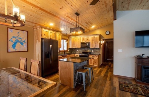 Mercer Cabin | Direct Trail Access!