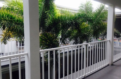 Pass-a-Grille Historic District Condo | DIRECTLY ON BEACH - ST PETE BEACH PASS-A-GRILLE - Awesome Sunsets from Balcony