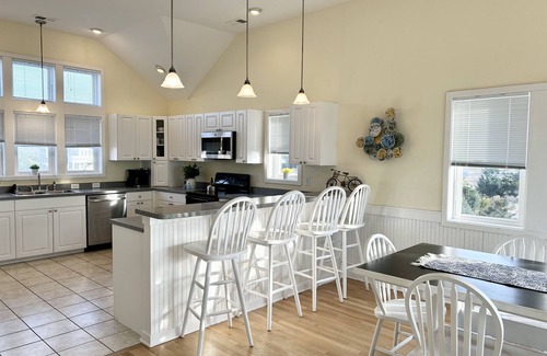 Wind Over Waves House | Discounted AMAZING SOUND FRONT HOUSE-on water, pool, hottub,
