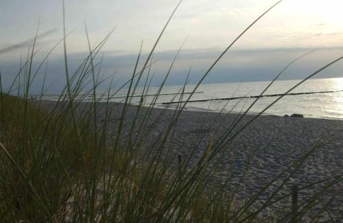 Seeheilbad Graal-Muritz Apartment | discovAIR Graal Müritz -Haus Quisisana- Strandnah mit Netflix