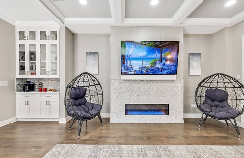 SoHo House | Discover A+ Luxury Living: Brand New Home in Prime Tampa Location!