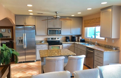Canyon Lake House | Discover a Private Lake Getaway Oasis in SoCal Wine Country/near Temecula