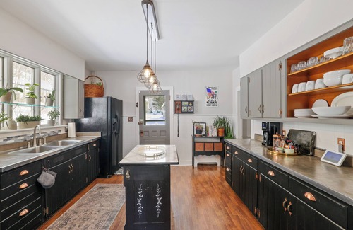 Newfoundland House | Discover tranquility near Lake Wallenpaupack 16 min