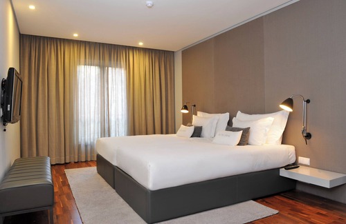 Santo Antonio Hotel | Discover Two Spacious, Pet-Friendly Apartments with Full Kitchen at Altis Prime