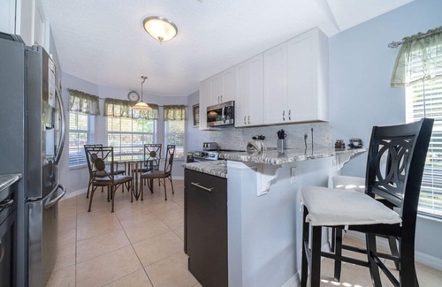 Bellavida House | Disney Area Villa – Lake View, South-Facing Pool & Fun Game Room