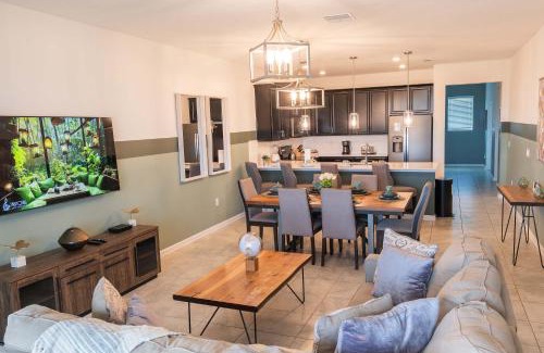 Four Corners House | Disney Magic ChampionsGate Resort House 15 min from Disney World, with Club House, 7 Pools and Water Park