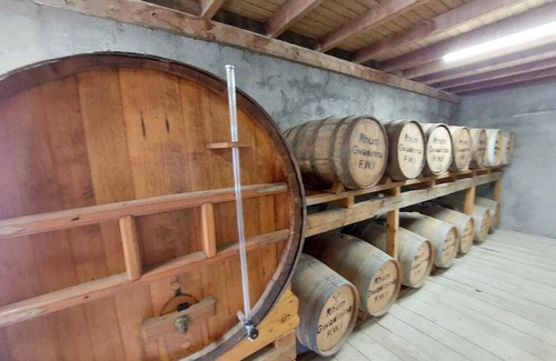 Gardel House | Distillerie domaine de letaye in the countryside 15 minutes from the town center