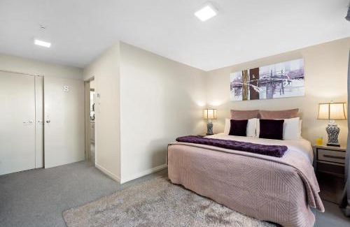 Fernhill House | Distinctive Stylish and Spacious Family Home