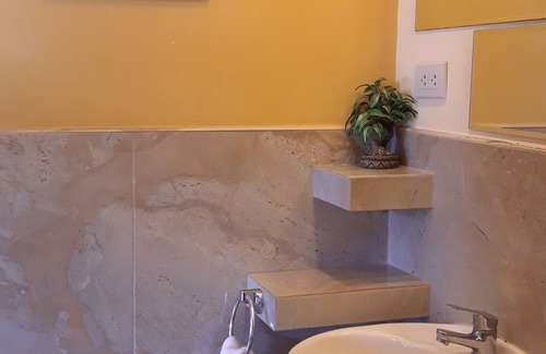 Petit Jean Ocharan Apartment | DIVALI APT, cozy apt near to Kennedy Park in Miraflores