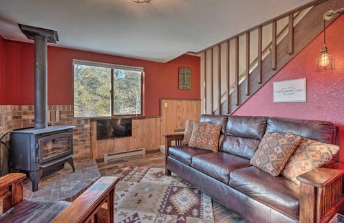 Rainbow Valley House | Divide Cabin in the Heart of Colorful Colorado!