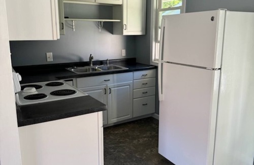 Dixon House | Dixon hideaway. 2BR comfy house with fenced yard