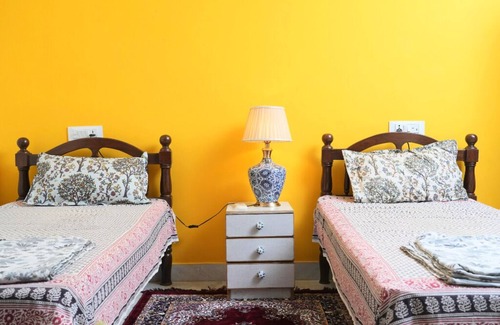 Paharganj Bed & Breakfast | Diya B&B is a homestay with a touch of haveli style in the centre of Delhi.