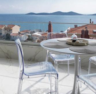 Nea Peramos Apartment | DK Luxury Suite