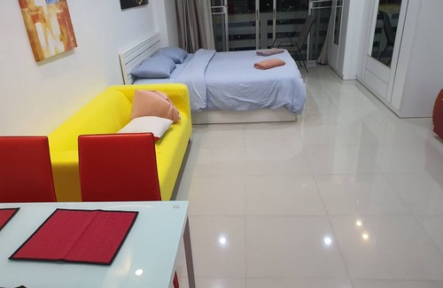 Bang Na Condo | do not book this place, i can not block the calendar, any booking will be cancel