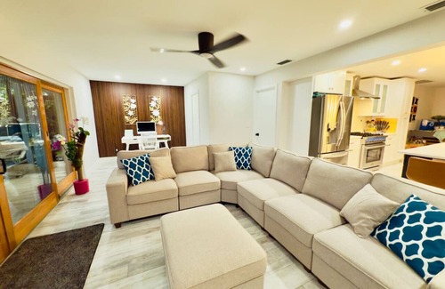 Lake Clarke Shores House | Dockside Dreams With Pool