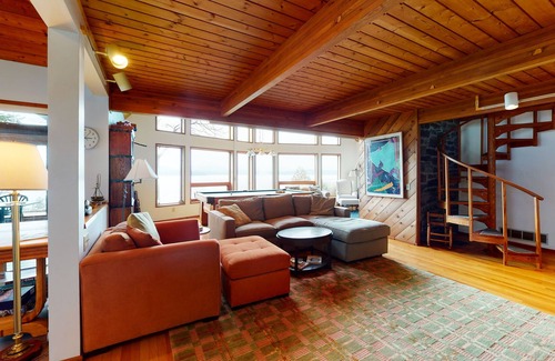 Vergennes House | Dog-Friendly A-Frame Home on Lake Champlain w/Private Hot Tub, Hammock, & WiFi