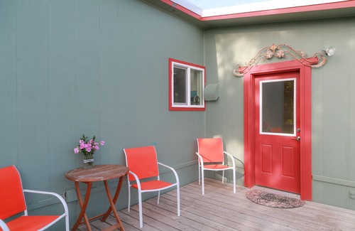 Homer House | Dog friendly, Beck Hill Hideaway, Homer, Alaska Ocean View, mountains,Privacy