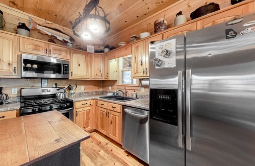 Ellijay Cabin | Dog-Friendly Forest Cabin with Hot Tub, Shared Pool, Game Room, Two Decks