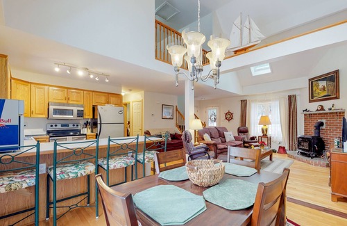 Wiscasset House | Dog-friendly riverfront home with private dock & gas grill