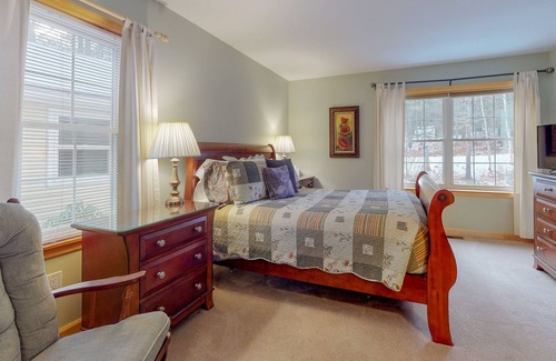 Wiscasset House | Dog-friendly riverfront home with private dock & gas grill