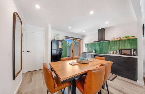 Bright Apartment | Dogs on Delany, Bright