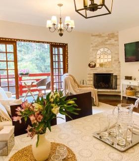 Campos do Jordao Apartment | Dolomitas Refúgio Campos do Jordão Apto Inteiro com Lareira