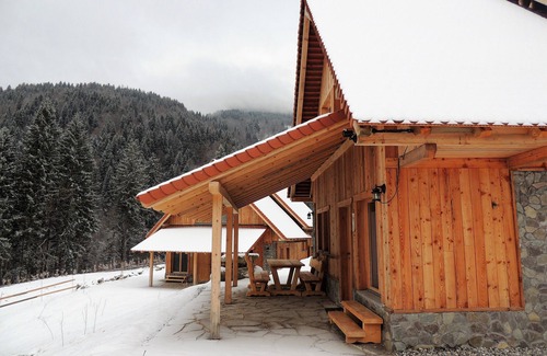 Comeglians Ski Chalet | DOLOMITI VILLAGE - 20 WOODEN CHALETS