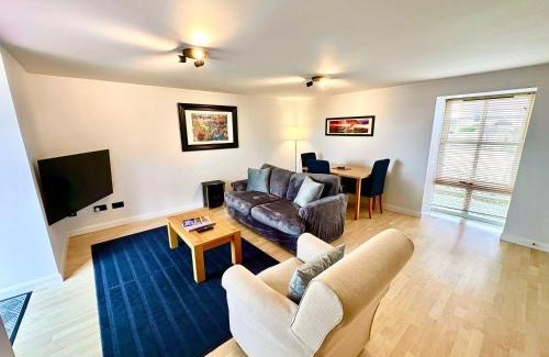 Ardersier Apartment | Dolphin Bay Suites