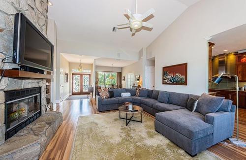 Palm Harbor House | Dolphins in your backyard! Peaceful waterfront oasis w/sparkling pool & hottub.