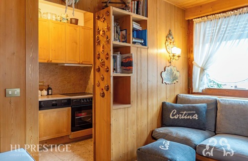 Cortina d'Ampezzo Historic Centre Apartment | Dolympic Cortina: in the heart of Cortina, between the Dolomites and the Olympics