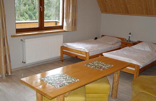 Bialy Dunajec House | Dom Gościnny Na Skolach