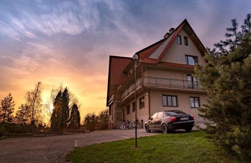 Maniowy House | DOM NAD JEZIOREM HUBKA przy ścieżce rowerowej Velo Dunajec i Velo Czorsztyn