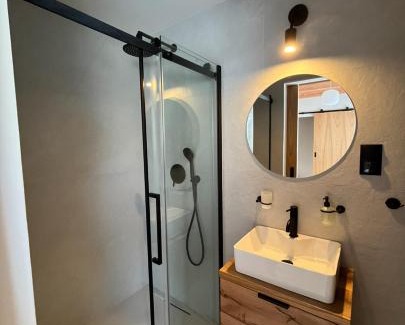 Debina Apartment | Dom w Brzozach