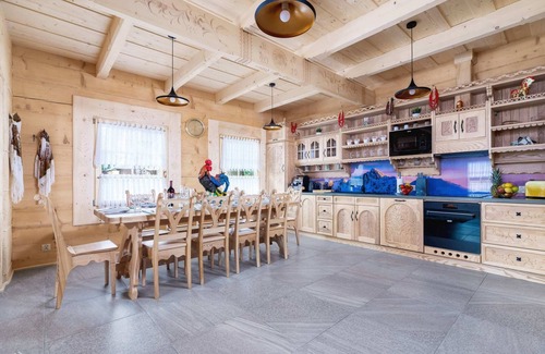 Zakopane Apartment | Dom Zasypane-A | Unique Zakopane-style House | Sauna & Fireplace | Relaxation in