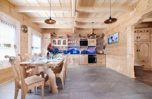 Zakopane Apartment | Dom Zasypane-A | Unique Zakopane-style House | Sauna & Fireplace | Relaxation in