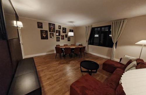 Saint-Quentin-sur-le-Homme Apartment | Domaine de L'isle Maniere