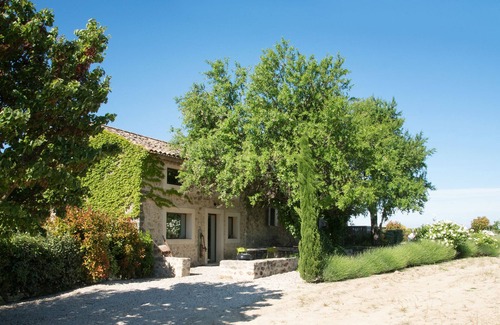 Cucuron House | Domaine La Parpaille - The Maison Sous l'Amandier