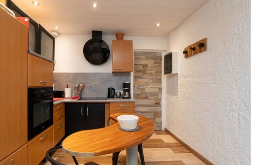 Meslan Cabin | Domaine Moulin Blanc : Gîte 3 Triskel Avec SPA