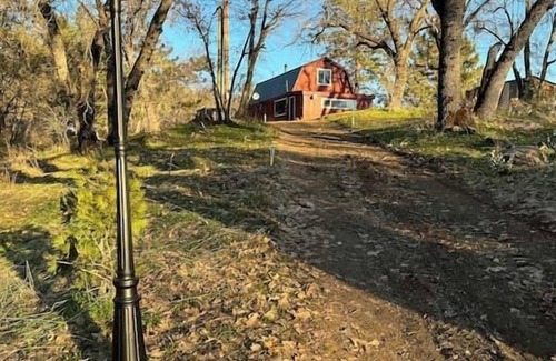 Dunlap Apartment | Dome 1- Mountain Views