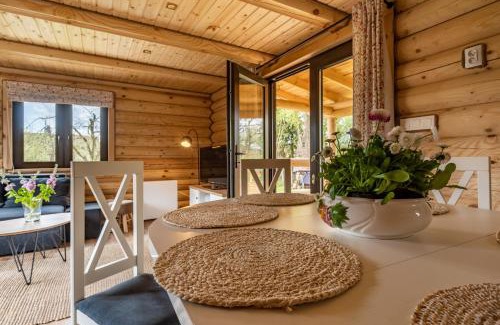 Miłki House | Domek Całoroczny z Bali na Mazurach z Balią Ogrodową 6 Osobowy