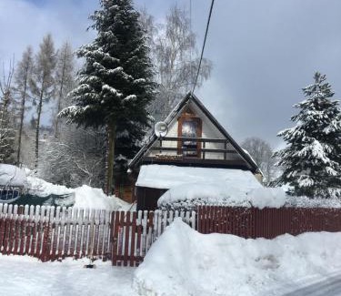 Milowka House | Domek Jakusówka Laliki Pochodzita w sercu Beskidów