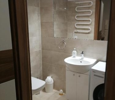 Oliwa Apartment | Domek przy lesie